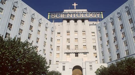 Building a Scientology Community