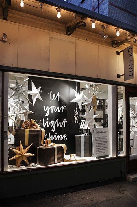 Common Mistakes to Avoid When Creating a Holiday Display