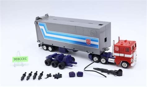 G1 Transformers Mail-Away Figures 5