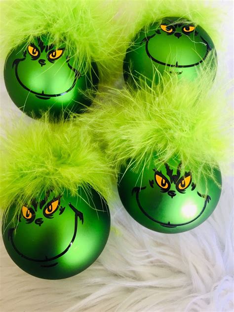 Grinch Ornament 4