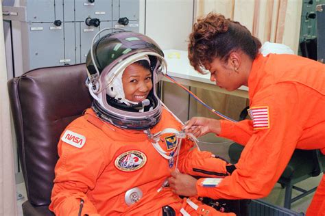 Mae Jemison Image 8