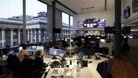 Description of Newsroom Environment