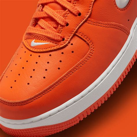 Nike Air Force 1 Orange