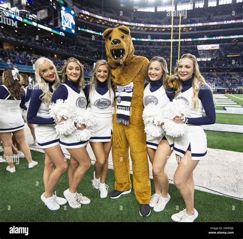 Penn State Football Cheerleaders