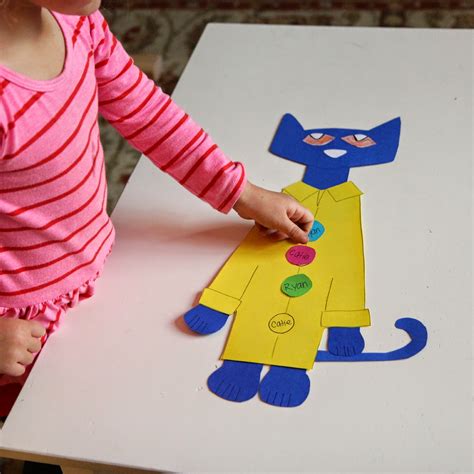 Pete the Cat Craft Projects