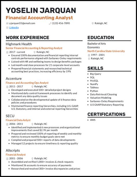 Accounting and Finance Resume Templates for Senior-Level