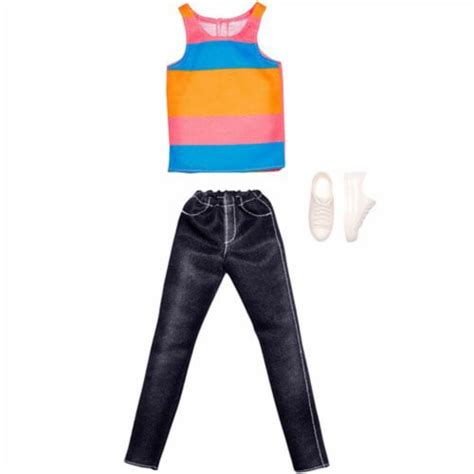 Barbie clothing and accessories