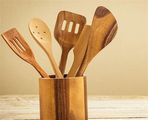 Benefits of Wooden Spatulas