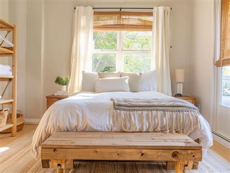 Clean Airbnb Bedroom