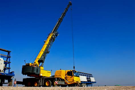 Cranes in construction