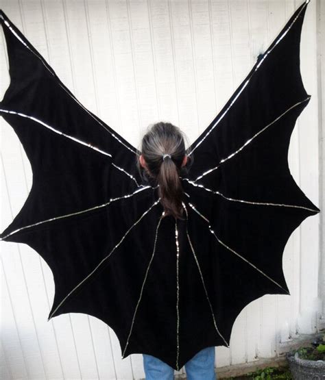 Creating Bat Wings with a Template