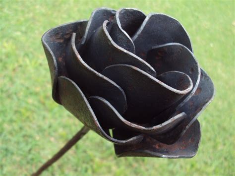 Creating a sheet metal rose design