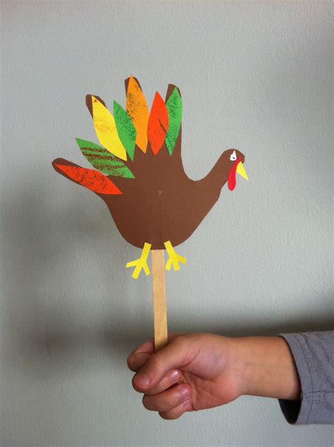 Steps to Create a Turkey Puppet