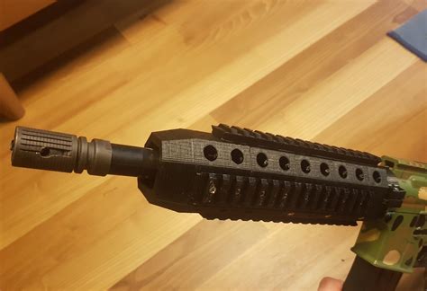 Custom airsoft handguard