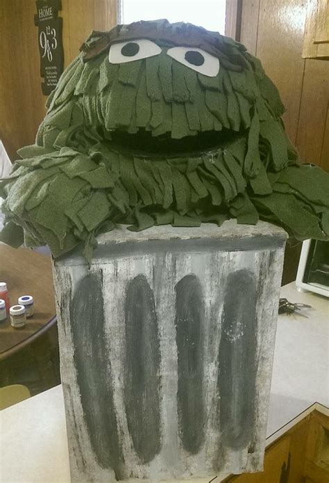 Oscar the Grouch DIY