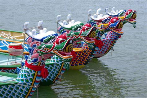 Dragonboats coloring page