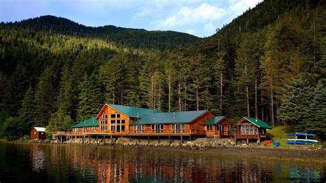 Fishing Lodges and Resorts