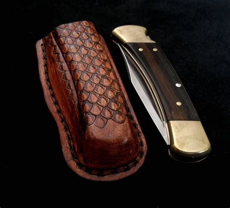 Folding pocket knife sheath