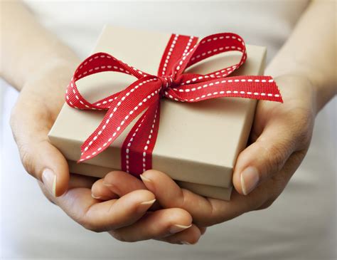 Description of Gift Giving Traditions