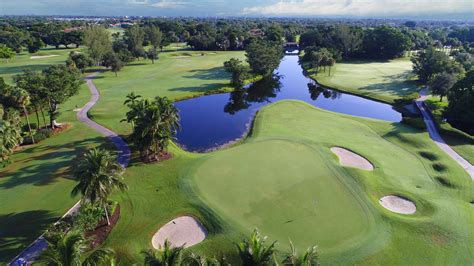 Golf course amenities