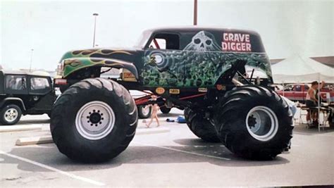 Grave Digger wall art