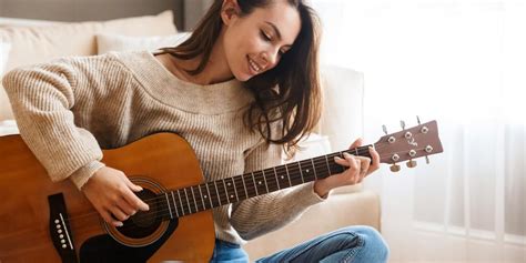 Guitar lessons for adults