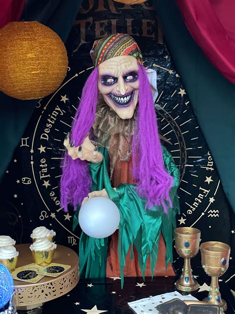 Halloween Fortune Teller Gallery Image 8