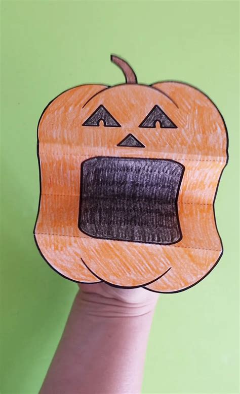 Halloween Puppet Pumpkin