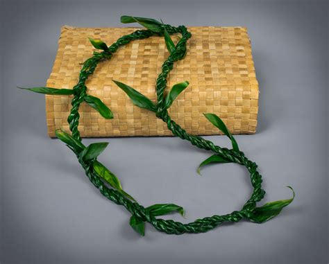 Hawaiian Ti Leaf Lei