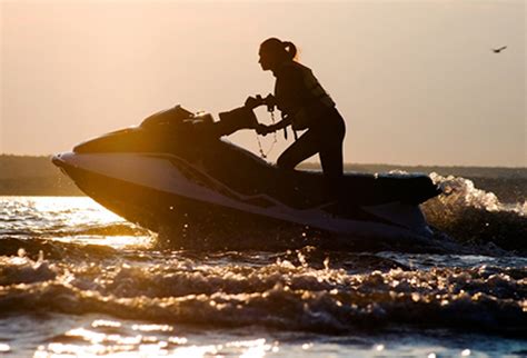 Description of Jet Ski Fuel Efficiency Tips