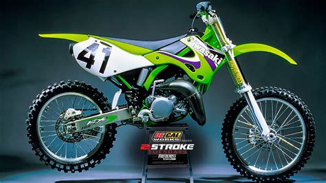 Kawasaki KX125 in action