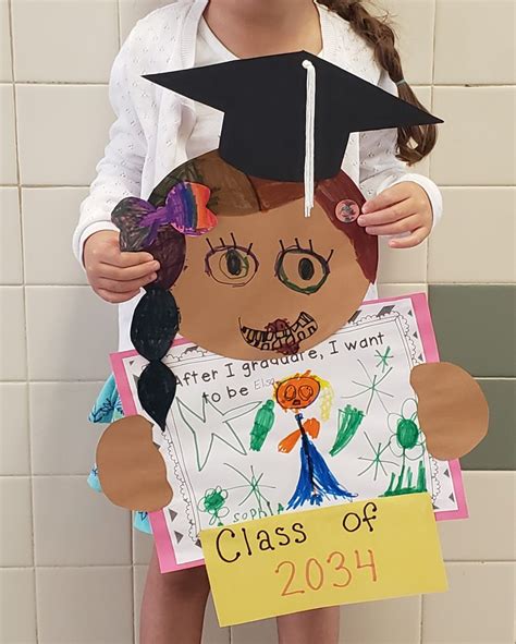 Kindergarten Graduation Craft Tips