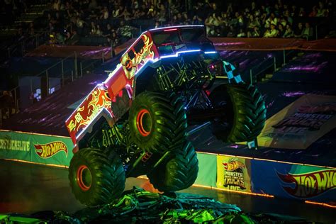 Monster truck image