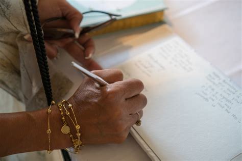 Obituary Guestbook