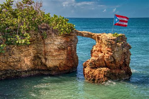 Description of Puerto Rico landscapes