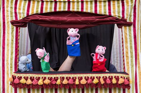 Puppet Performers in Action