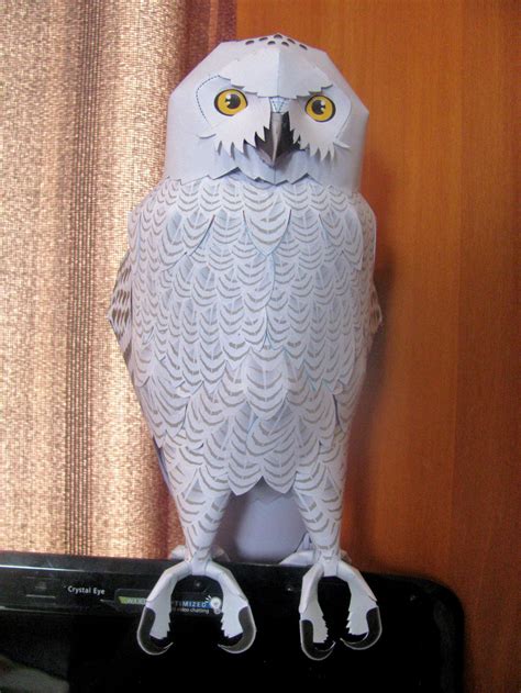 Snowy Owl Papercraft