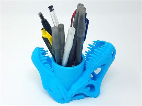 Steps involved in creating a 3D printable pen holder design