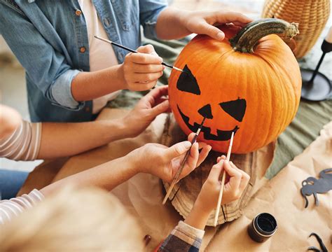 Tips for carving and painting pumpkins