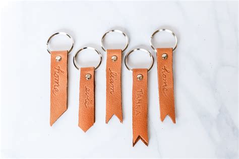 Tips for beginners making leather keychains